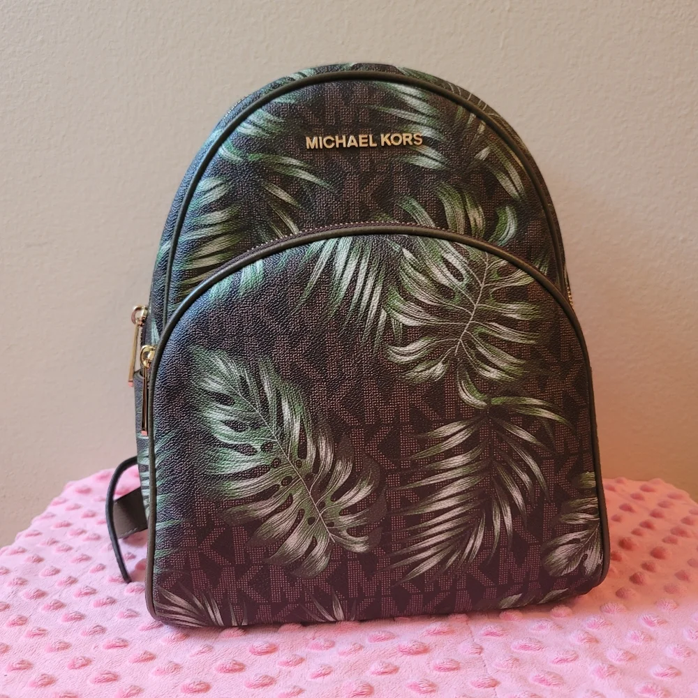 Michael Kors medium Backpack - Picture 12 of 12